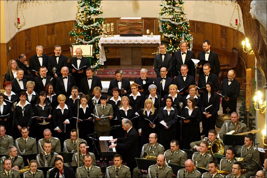 Koncert patriotyczno kolędowy w kościele Matki Bożej Bolesnej w Nowym Sączu 25 styczeń 2015 #10