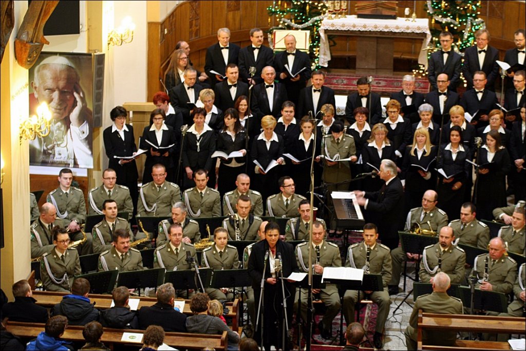 Koncert patriotyczno kolędowy w kościele Matki Bożej Bolesnej w Nowym Sączu 25 styczeń 2015 #12