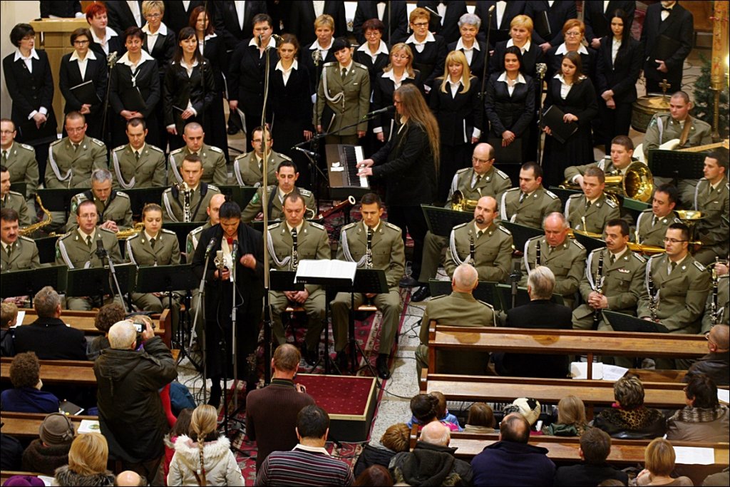 Koncert patriotyczno kolędowy w kościele Matki Bożej Bolesnej w Nowym Sączu 25 styczeń 2015 #13